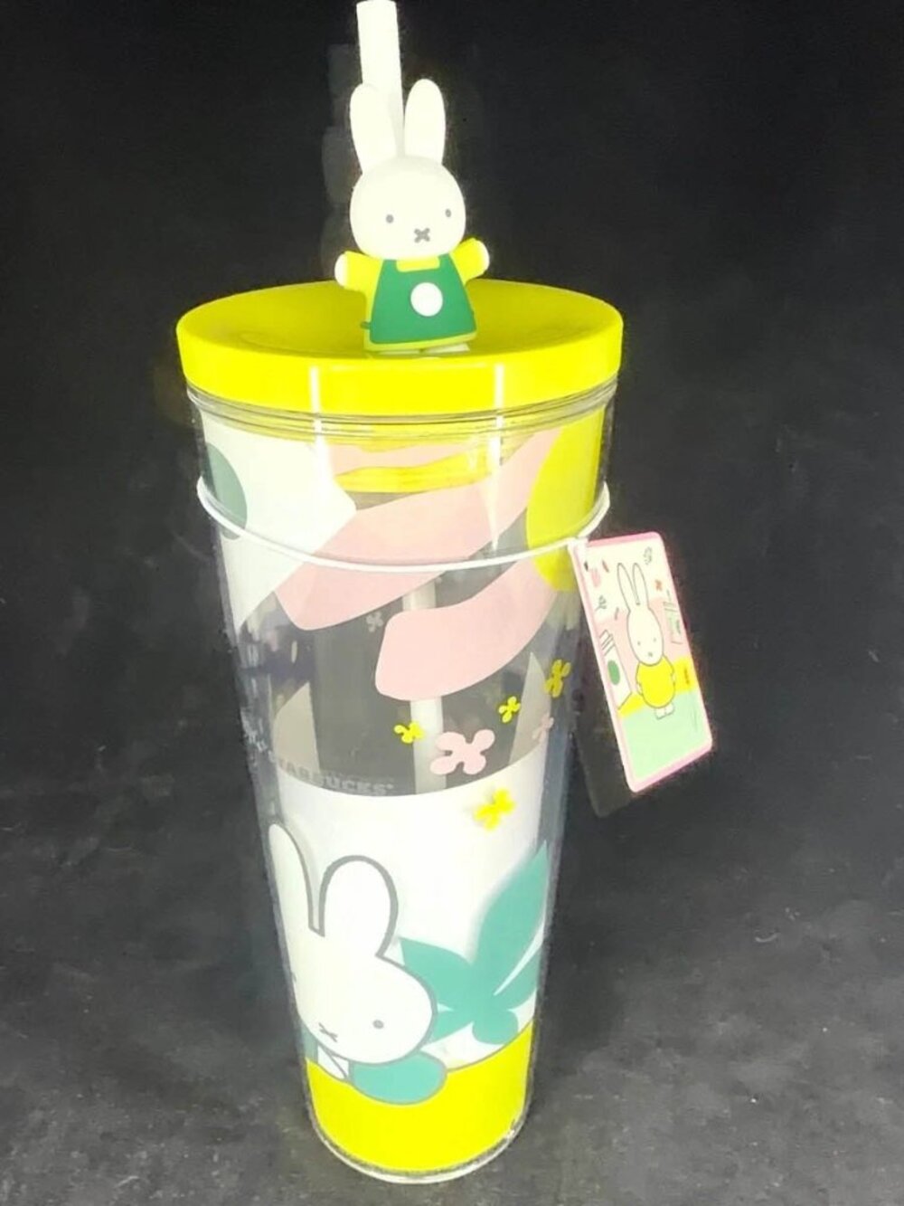 Starbucks x Miffy 24oz Cold Cup Tumbler Limited Edition Water Cup Figure Straw